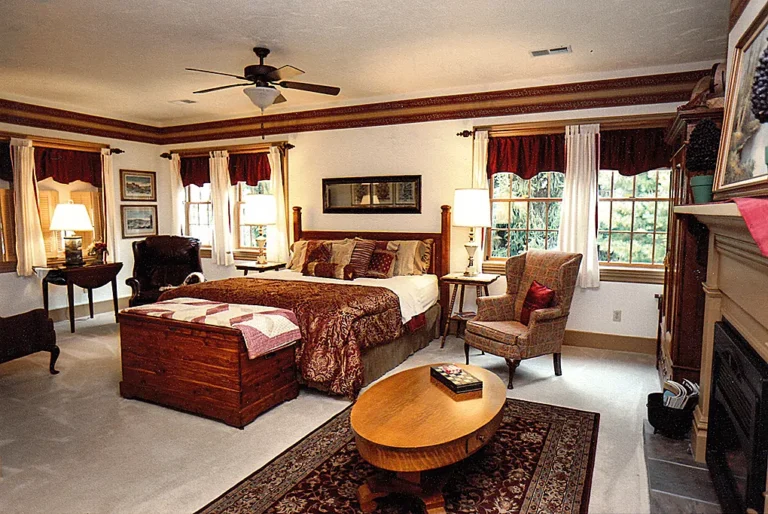 All Rooms at Deer Creek Winery laurelsuite9