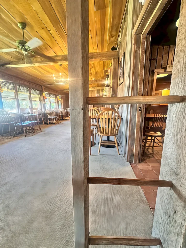 Host An Event at Watson Estate diningroomestatehouse7