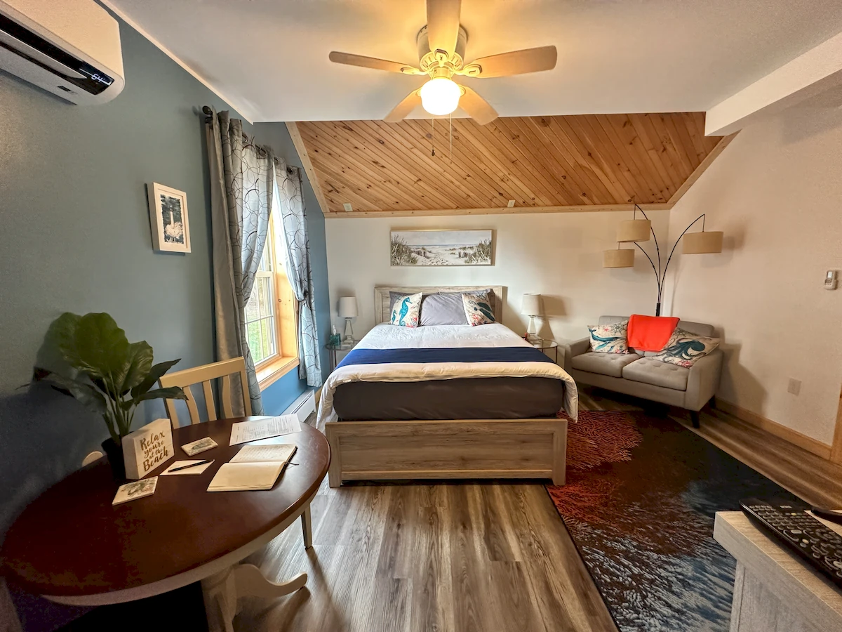 the manor, alabama beaches bedroom