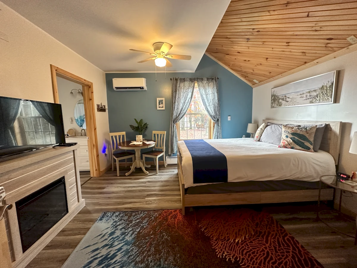 the manor, alabama beaches bedroom