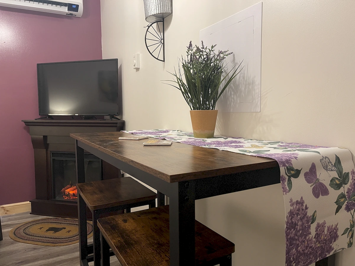 lavender and lemon farm room tv & table