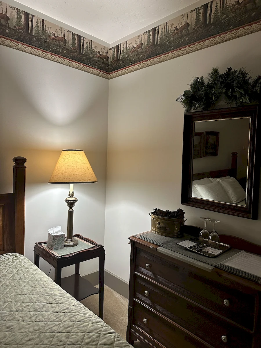 woodlands room furniture