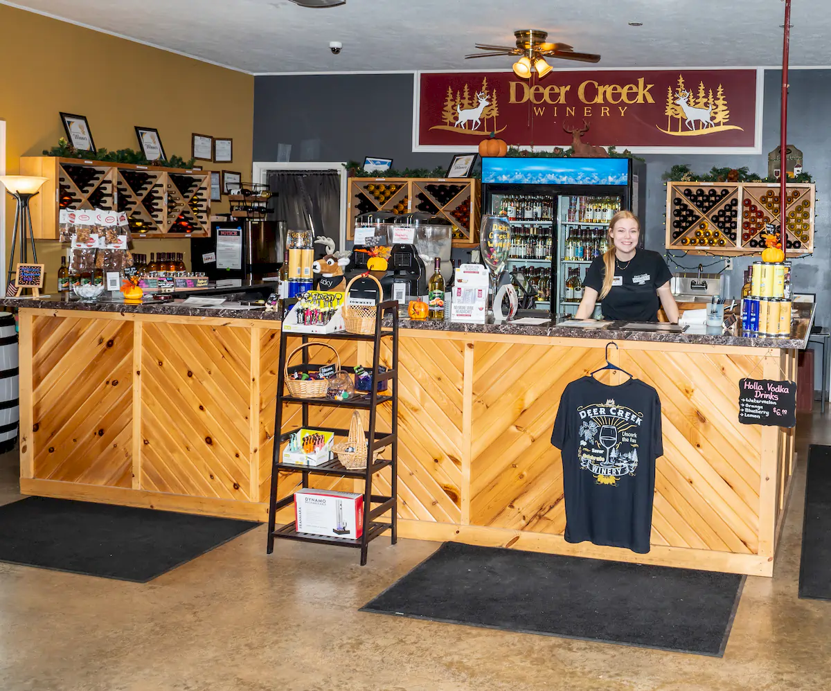 tasting room and cafe at deer creek winery at brooks estate